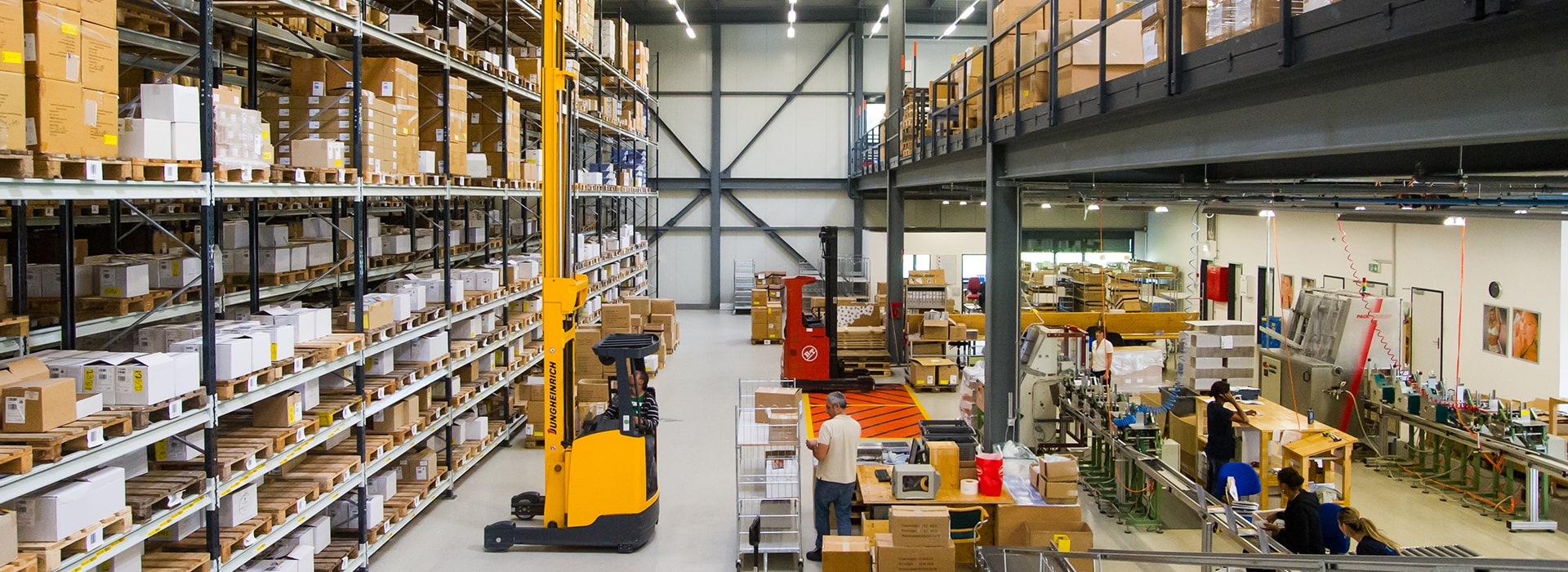 Courlux warehouse in Semsales 2